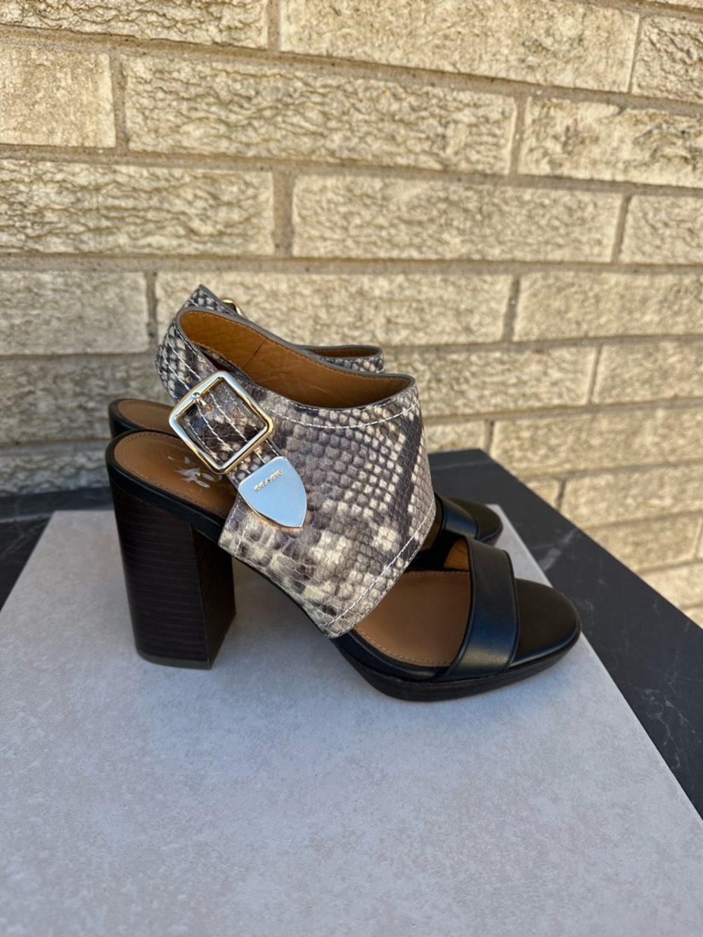 COACH BETSY MAT CALF/LUX SNAKE BLACK NATURAL SANDALS Open Toe Heels Sz 7 - Picture 2 of 10